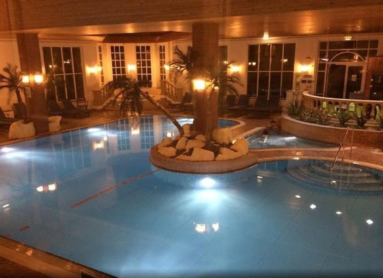 Sprowston Manor Hotel, Golf & Country Club Spixworth Esterno foto